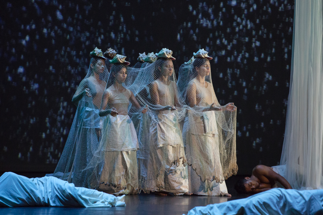 El Colegio (Juan Diego Castillo) - 1